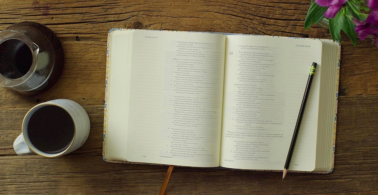 ESV Single Column Journaling Bible Flourish Theme