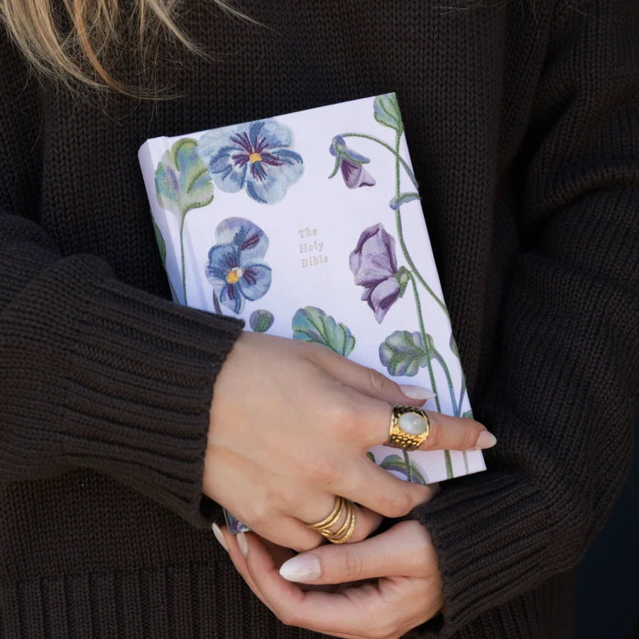 NLT Compact Bible: Willow Theme